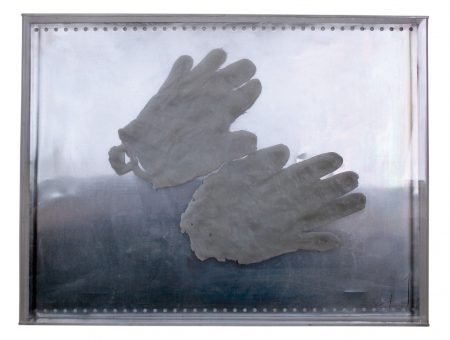 Z CYKLU RUCE, ASAMBLÁŽ, PLECH, FOTOGRAM, VOSK, PLEXI, 2008